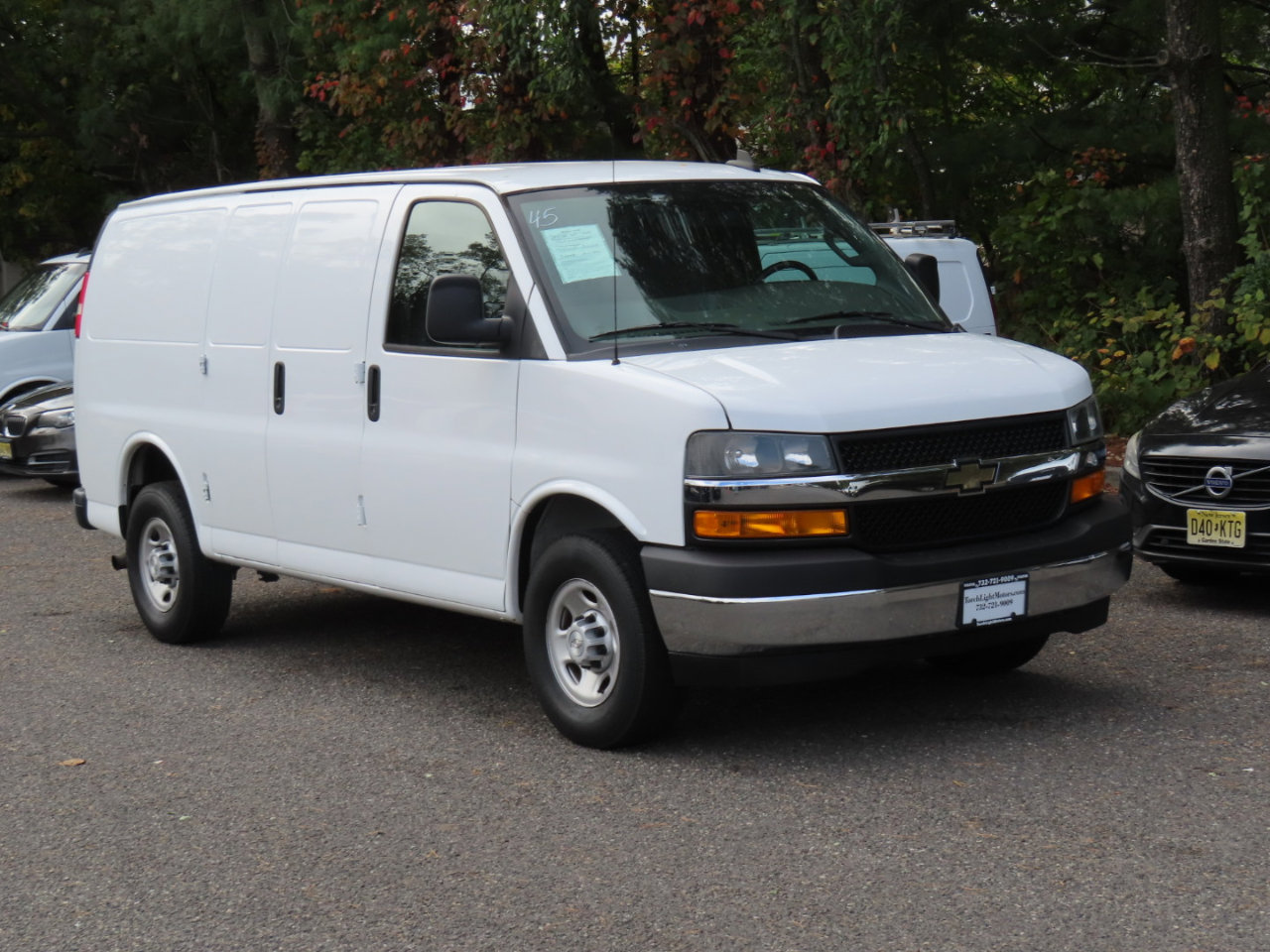 Used 2019 Chevrolet Express 2500 w/ Driver Convenience Package image 22