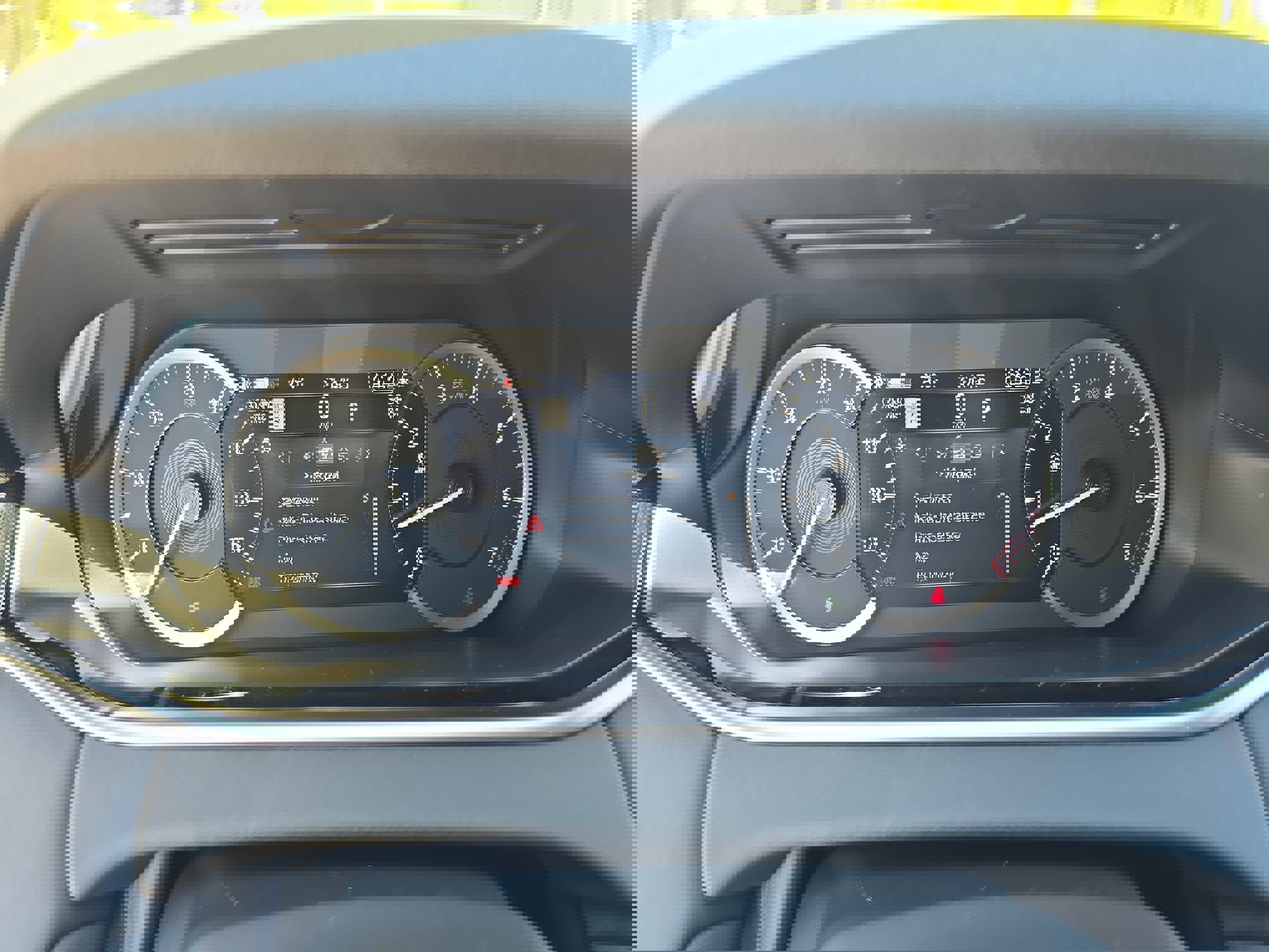 Certified 2023 Land Rover Range Rover Evoque SE image 19