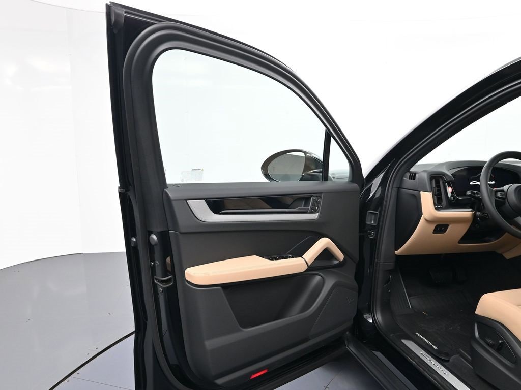 New 2026 Porsche Cayenne image 15