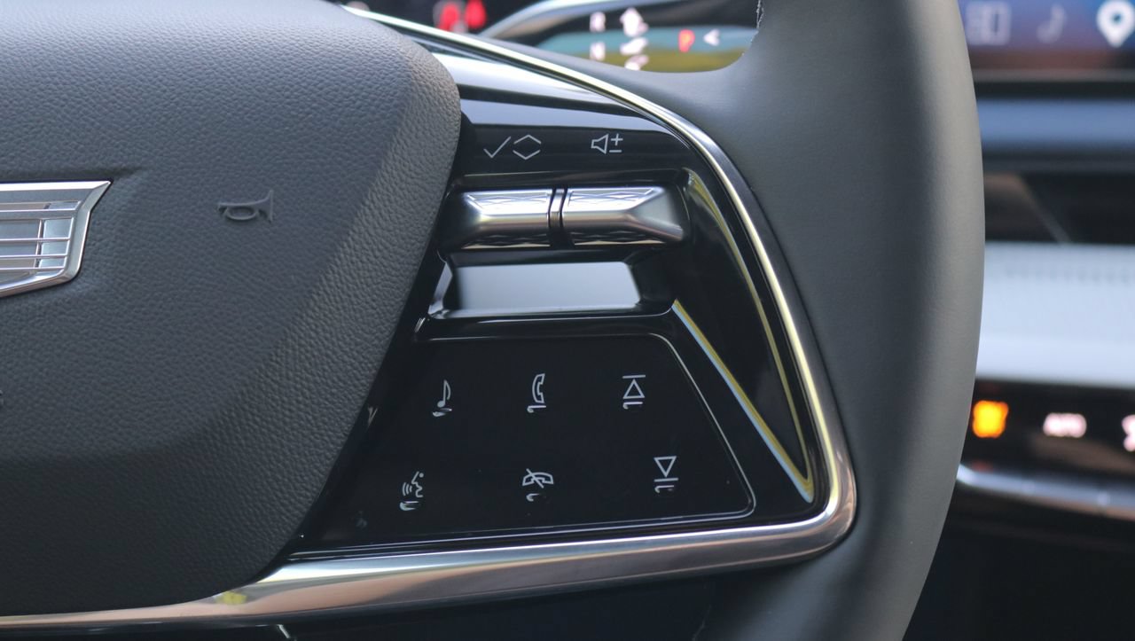New 2027 Cadillac Optiq Premium Sport AWD/4WD image 21