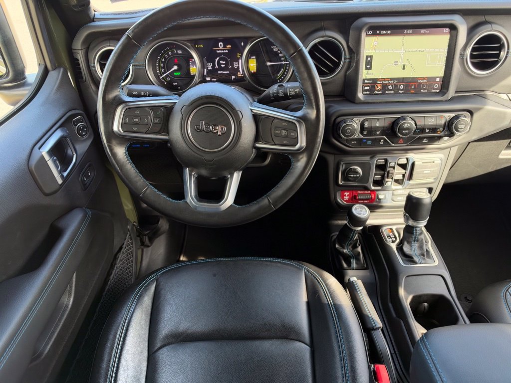 Used 2023 Jeep Wrangler Unlimited Rubicon 4xe w/ Cold Weather Group AWD/4WD image 19