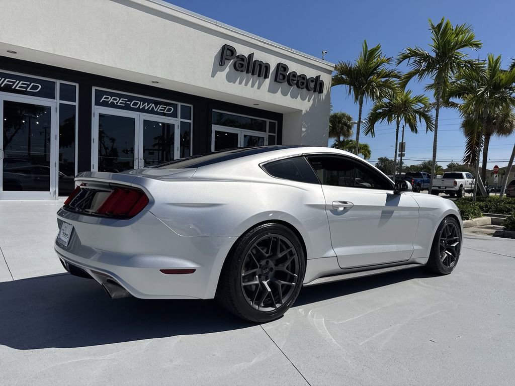 Used 2016 Ford Mustang Coupe RWD image 24