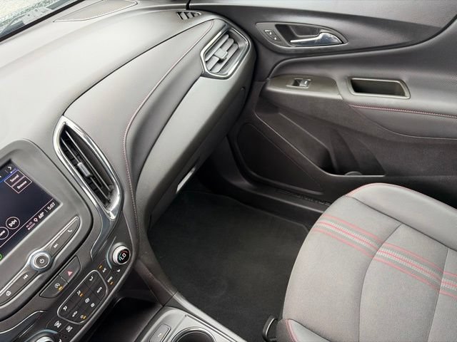 Used 2023 Chevrolet Equinox RS AWD/4WD image 14