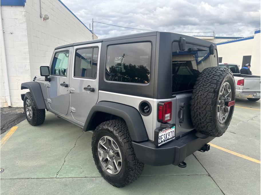 Used 2018 Jeep Wrangler Unlimited Rubicon w/ Connectivity Group image 12