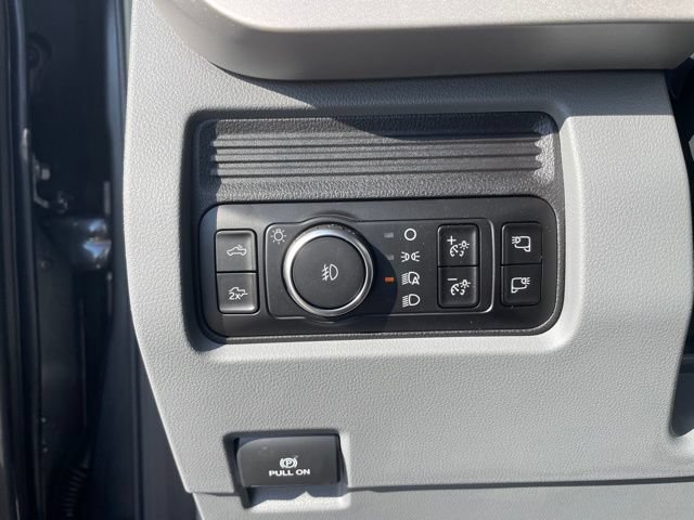 New 2026 Ford F250 XLT w/ XLT Premium Package AWD/4WD image 17