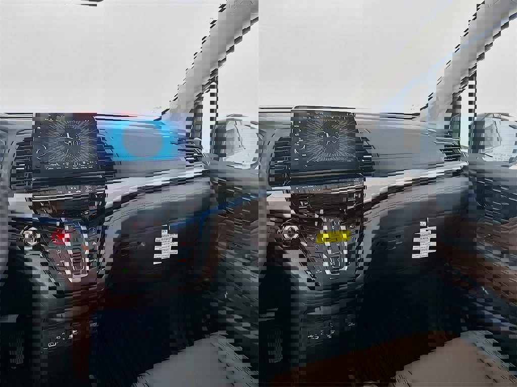 New 2025 Honda Odyssey Touring image 24