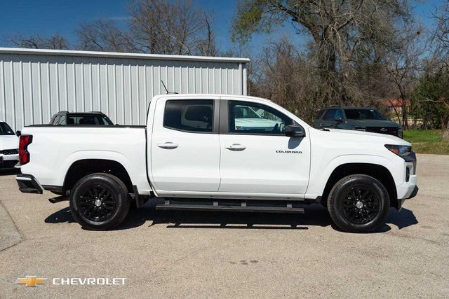 New 2024 Chevrolet Colorado LT w/ LT Convenience Package II RWD image 4
