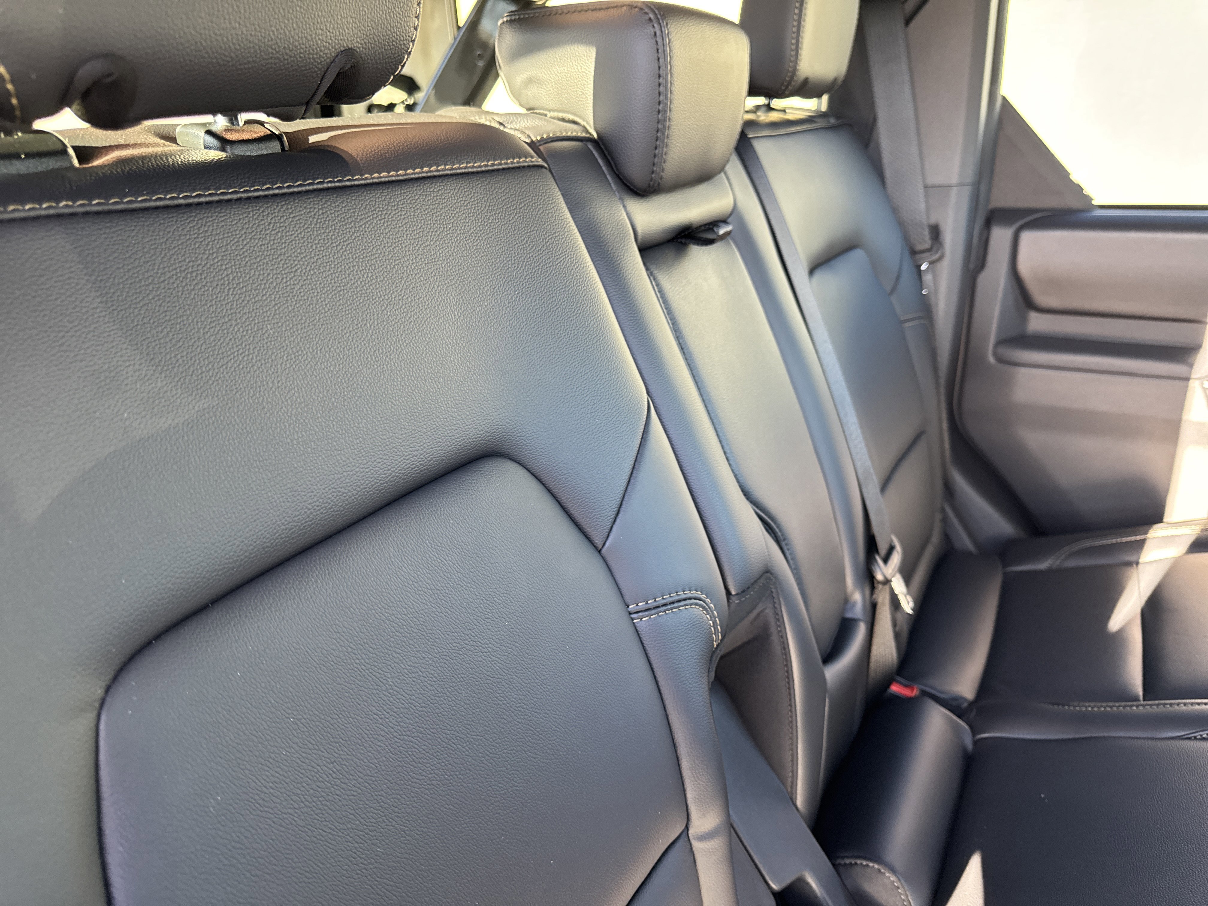 New 2025 Ford Bronco Badlands image 9