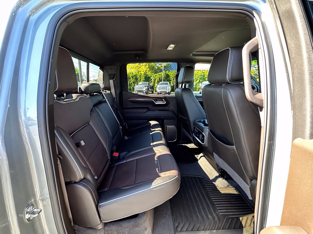 Certified 2025 GMC Sierra 1500 Denali w/ Denali Reserve Package AWD/4WD image 17