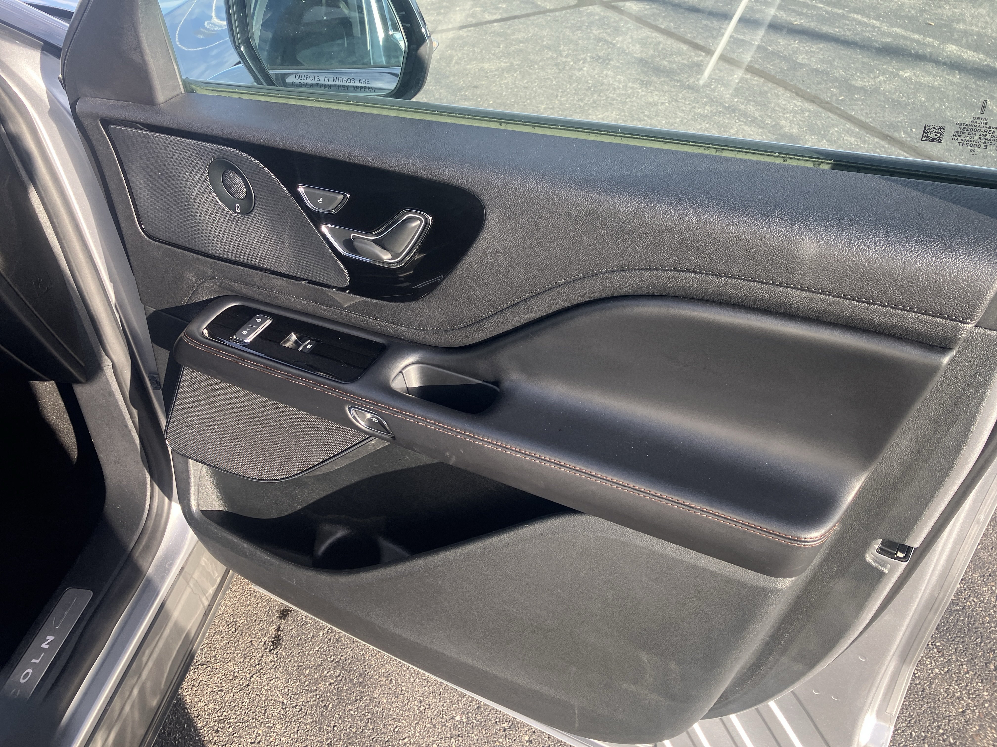 Used 2020 Lincoln Aviator Grand Touring w/ Elements Package Plus AWD/4WD image 10