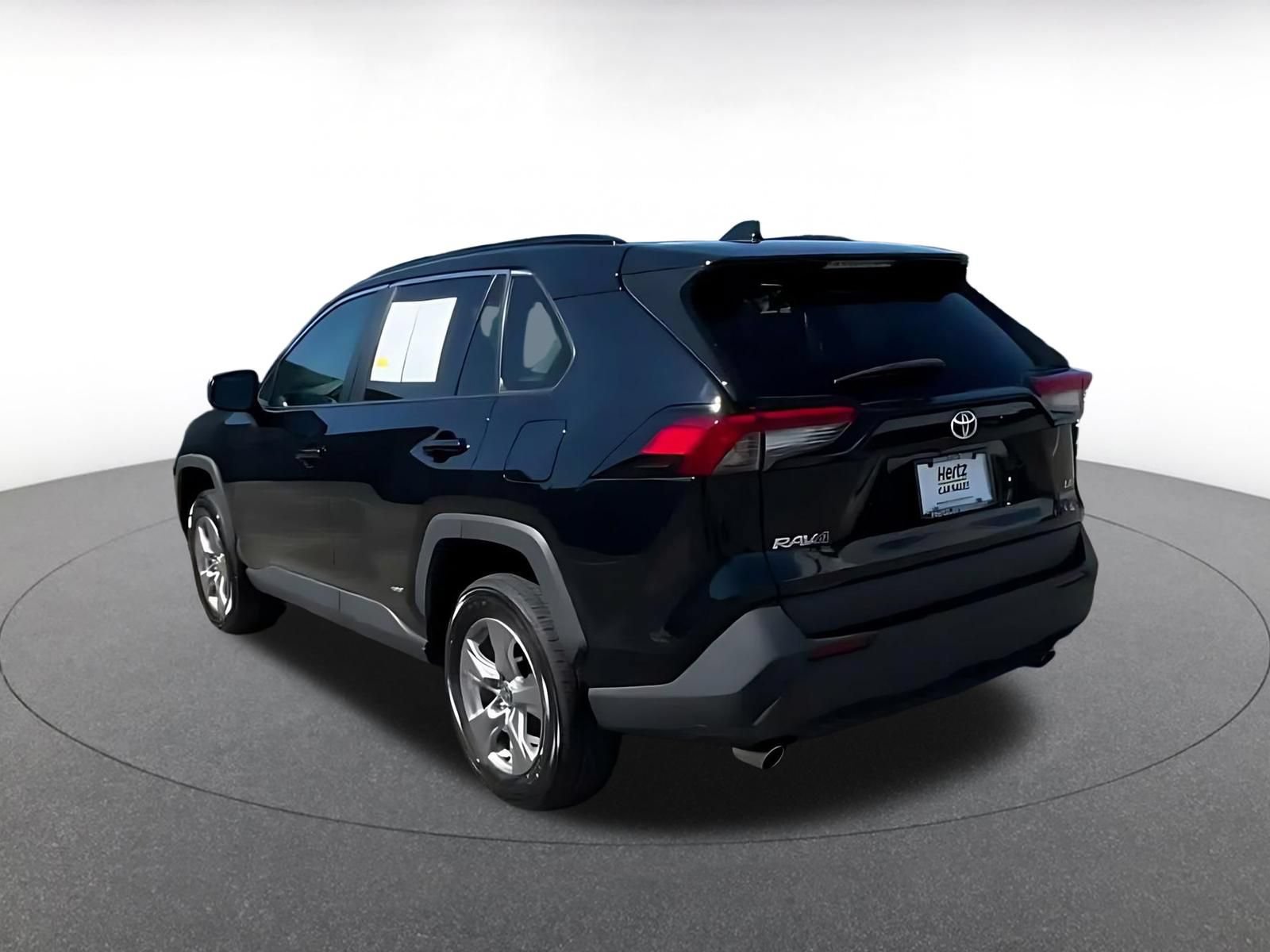 Used 2024 Toyota RAV4 LE AWD/4WD image 10