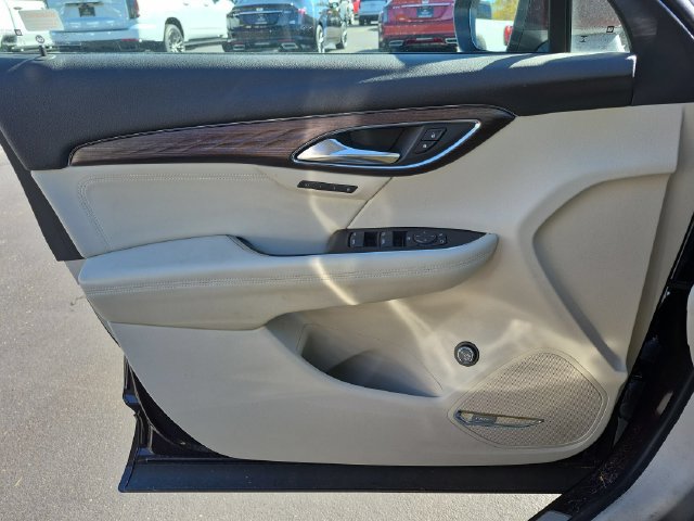 Certified 2021 Buick Envision Avenir w/ Technology Package II AWD/4WD image 11