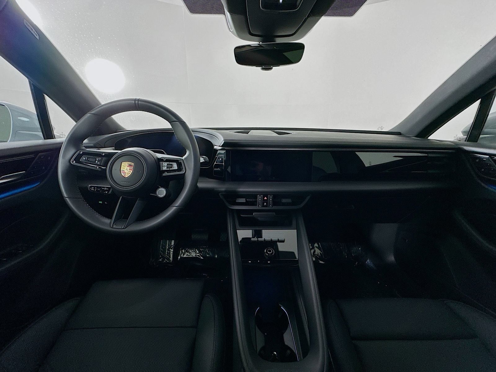 New 2026 Porsche Macan 4 Electric AWD/4WD image 14