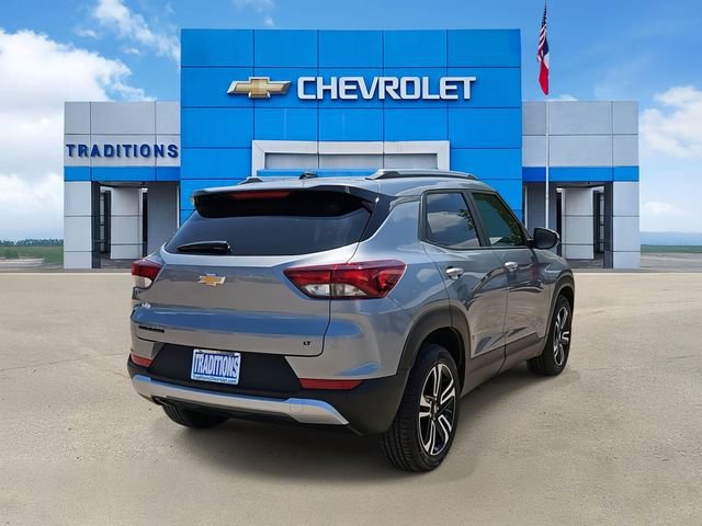 Certified 2026 Chevrolet TrailBlazer LT w/ Driver Confidence Package FWD image 9