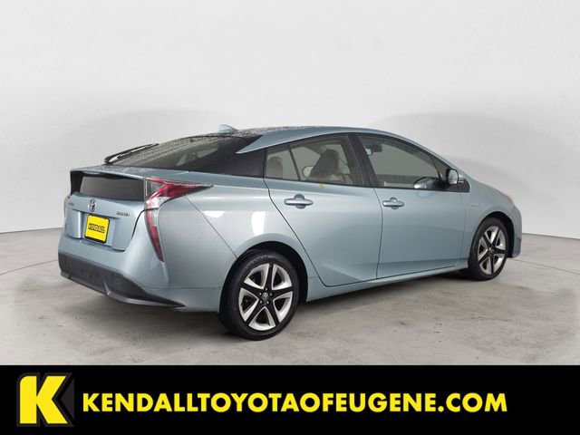 Used 2017 Toyota Prius Four FWD image 5