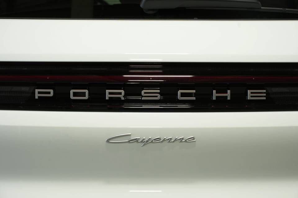 New 2026 Porsche Cayenne AWD/4WD image 39