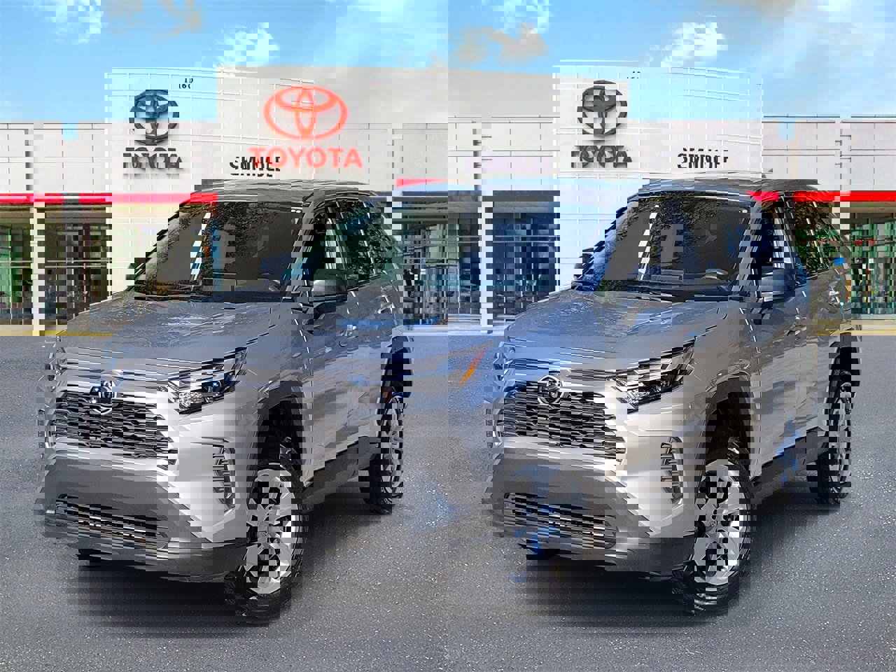 Used 2025 Toyota RAV4 LE image 1