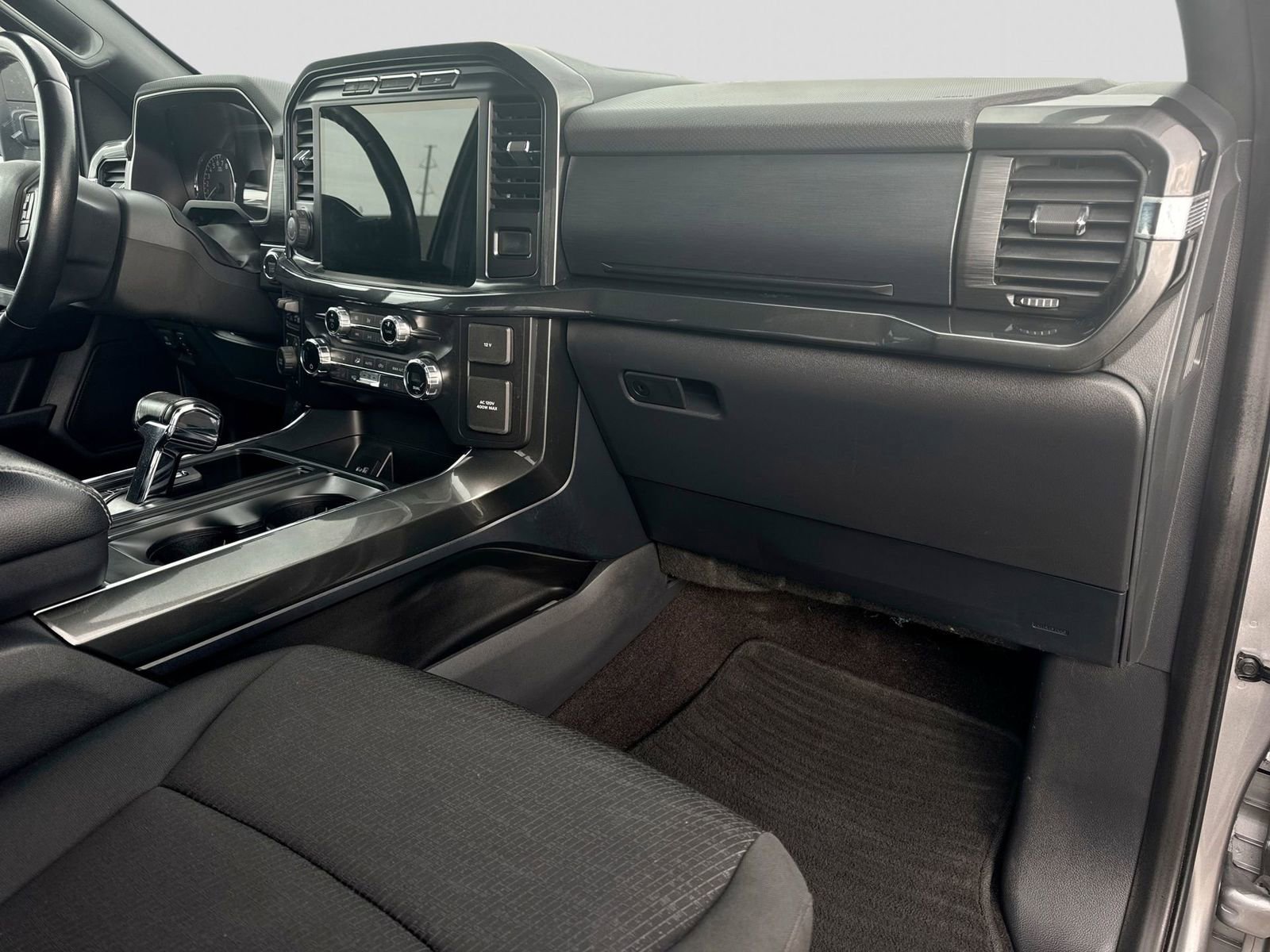 Certified 2021 Ford F150 XLT w/ Equipment Group 302A High image 10