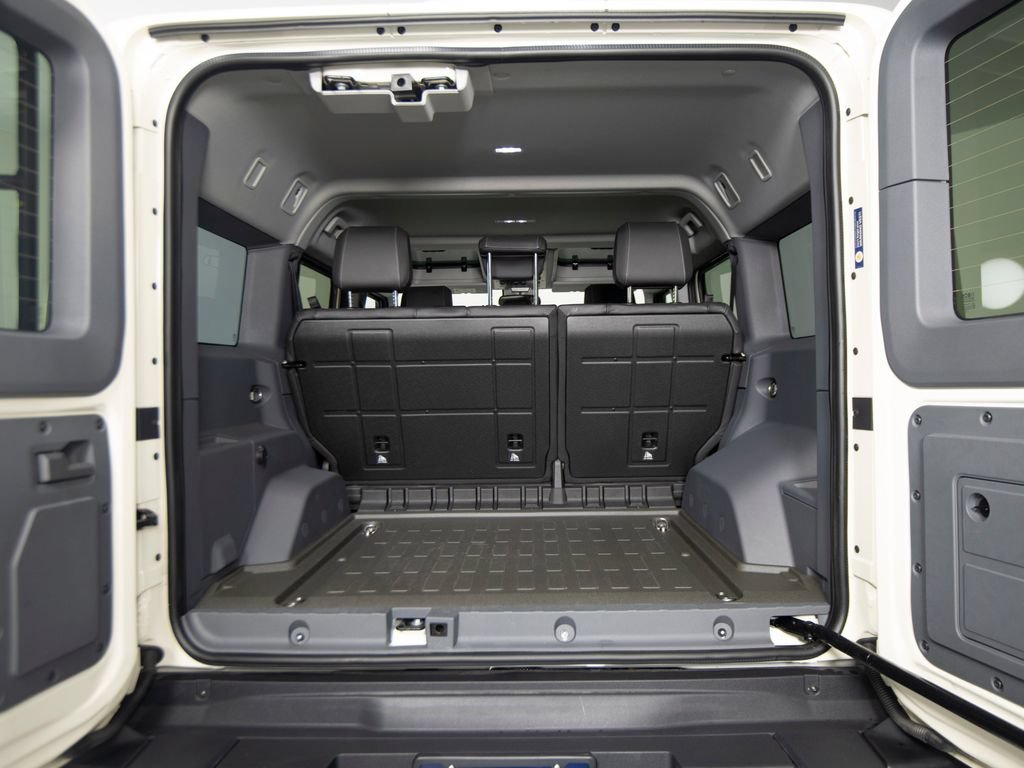 Used 2025 INEOS Grenadier Fieldmaster Edition AWD/4WD image 44