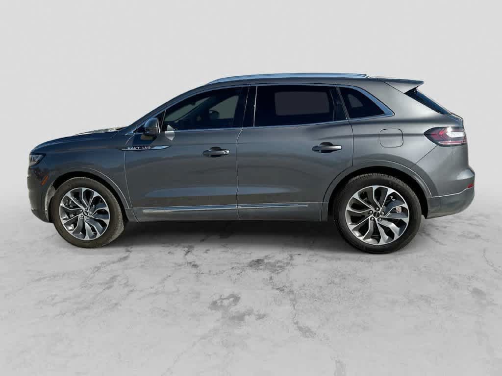 Used 2023 Lincoln Nautilus Reserve FWD image 11