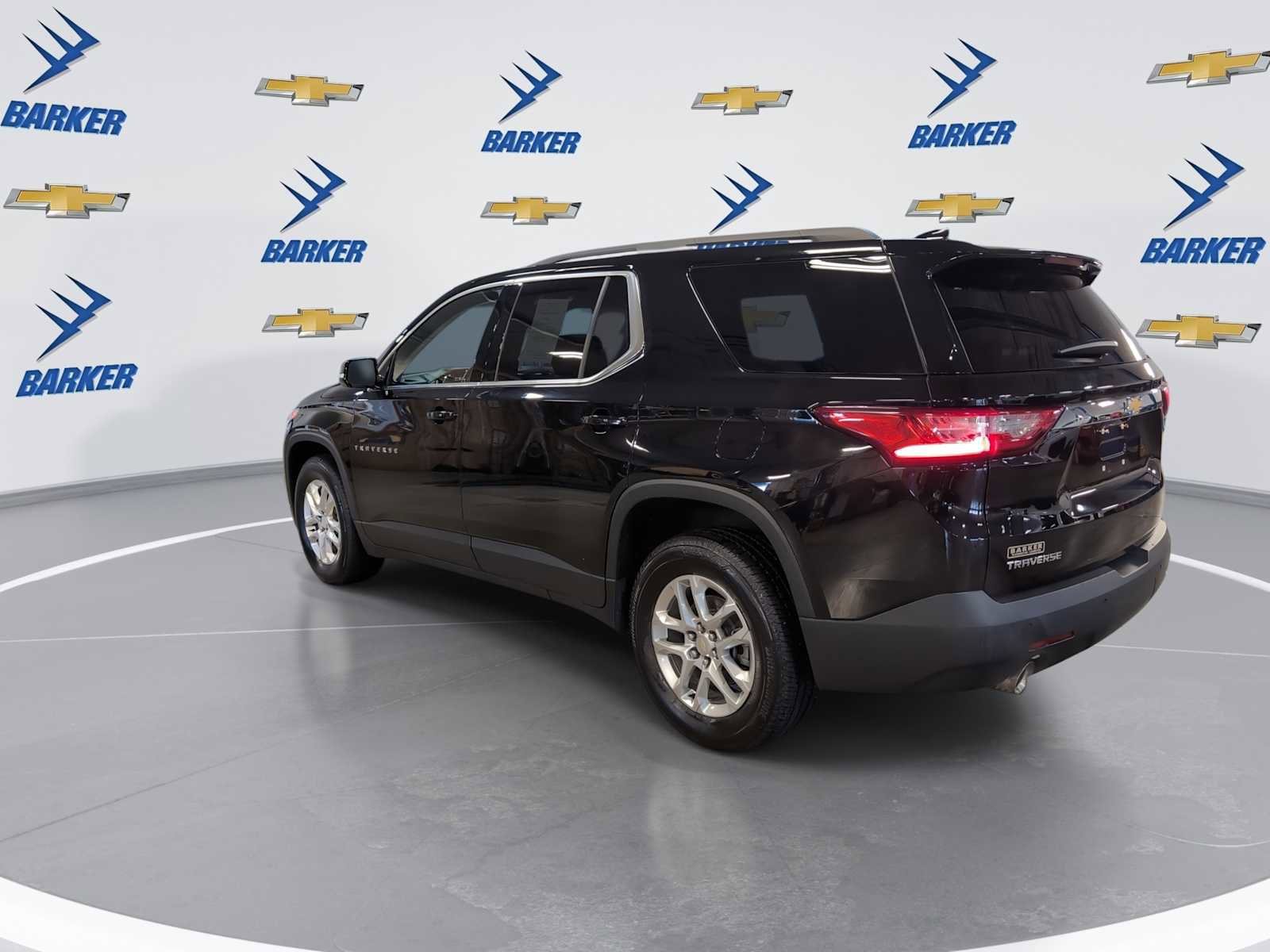 Used 2020 Chevrolet Traverse LT image 6