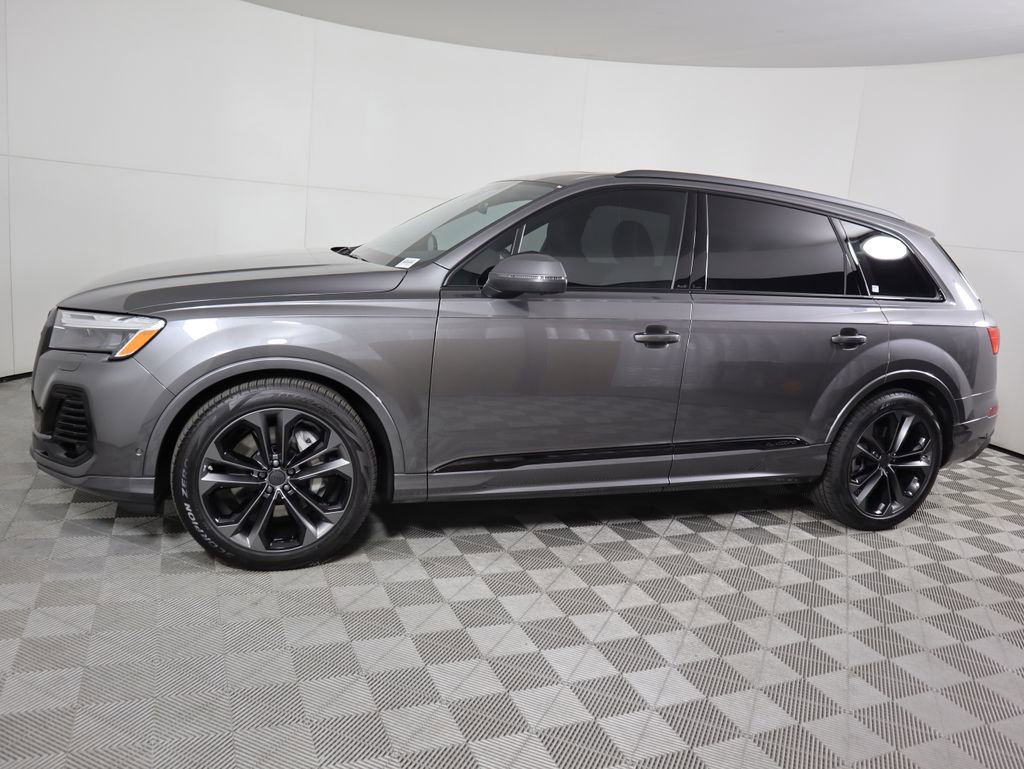 Used 2026 Audi Q7 3.0T Premium Plus w/ Premium Plus Package AWD/4WD image 9
