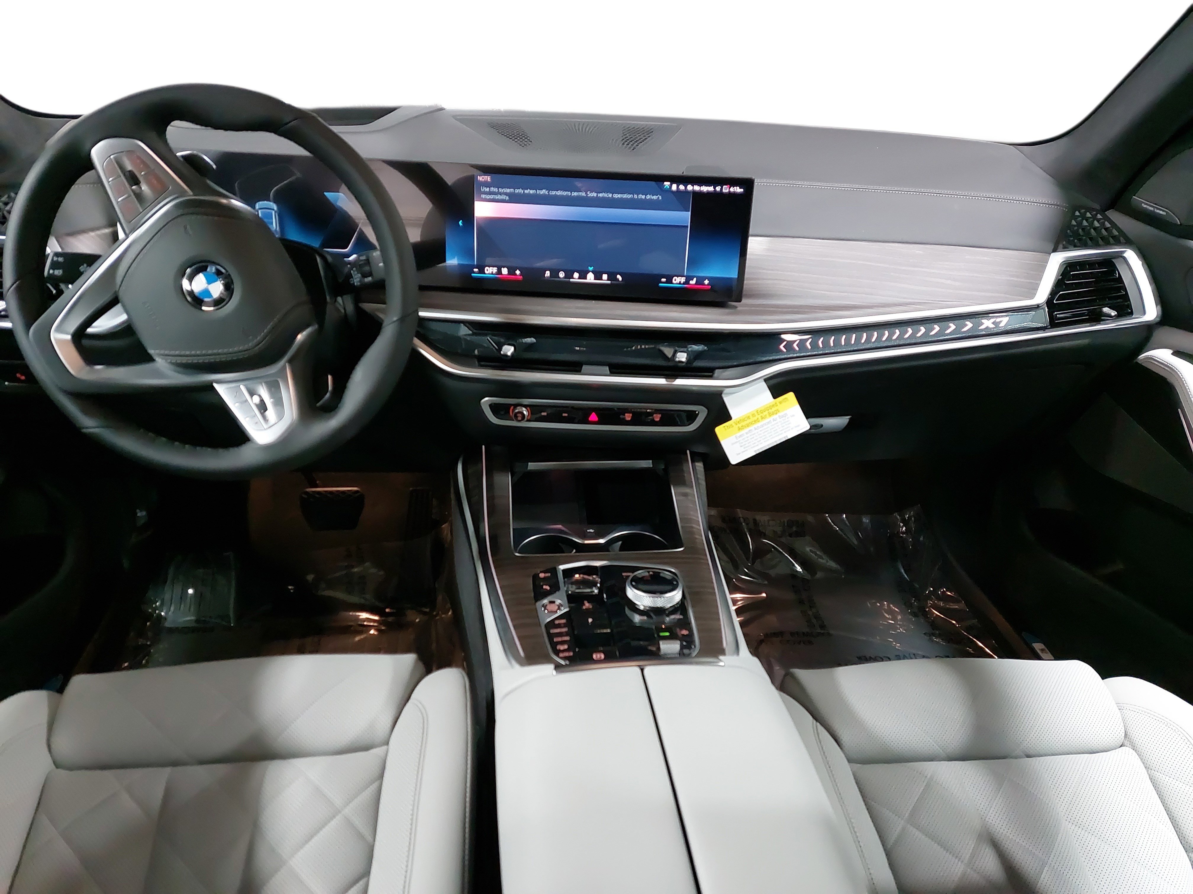 New 2026 BMW X7 xDrive40i w/ Premium Package image 9