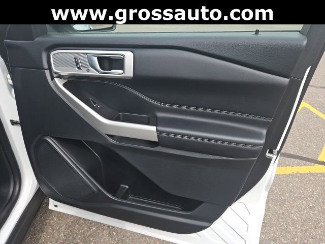 Used 2022 Ford Explorer Limited w/ Equipment Group 301A image 41