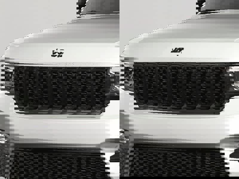 New 2025 Jeep Grand Cherokee Limited image 14