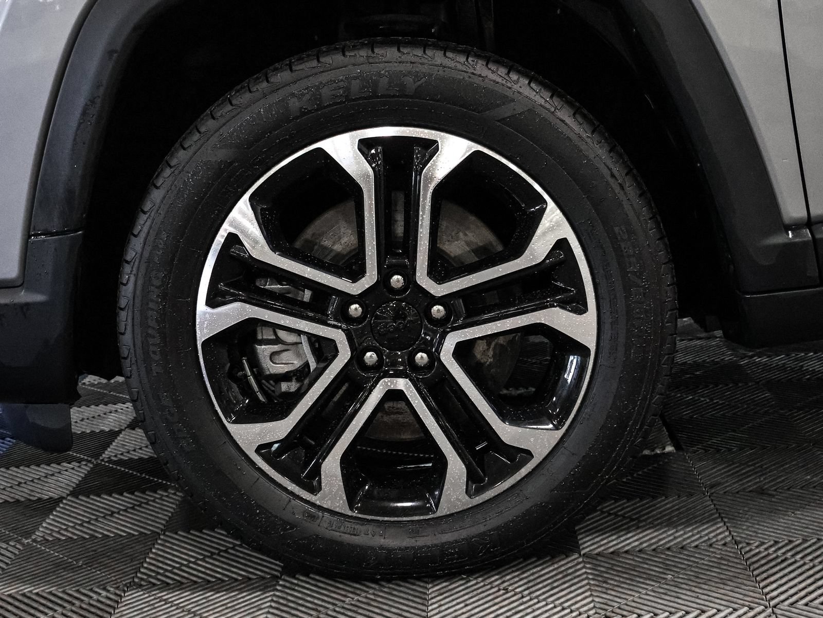 Used 2023 Jeep Compass Limited AWD/4WD image 19