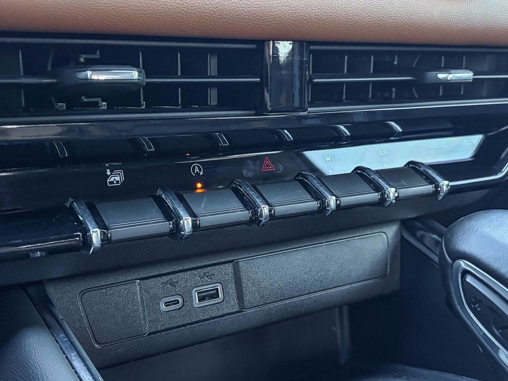 Used 2023 GMC Canyon AT4 w/ AT4 Premium Package image 30