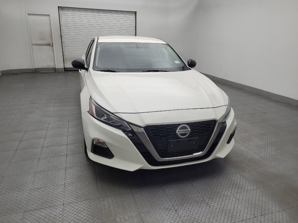 Used 2019 Nissan Altima 2.5 SR FWD image 14