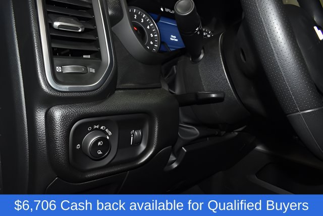 New 2026 RAM 1500 Express AWD/4WD image 18