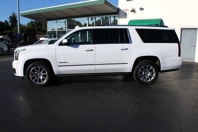 Used 2020 GMC Yukon XL Denali w/ Open Road Package image 3