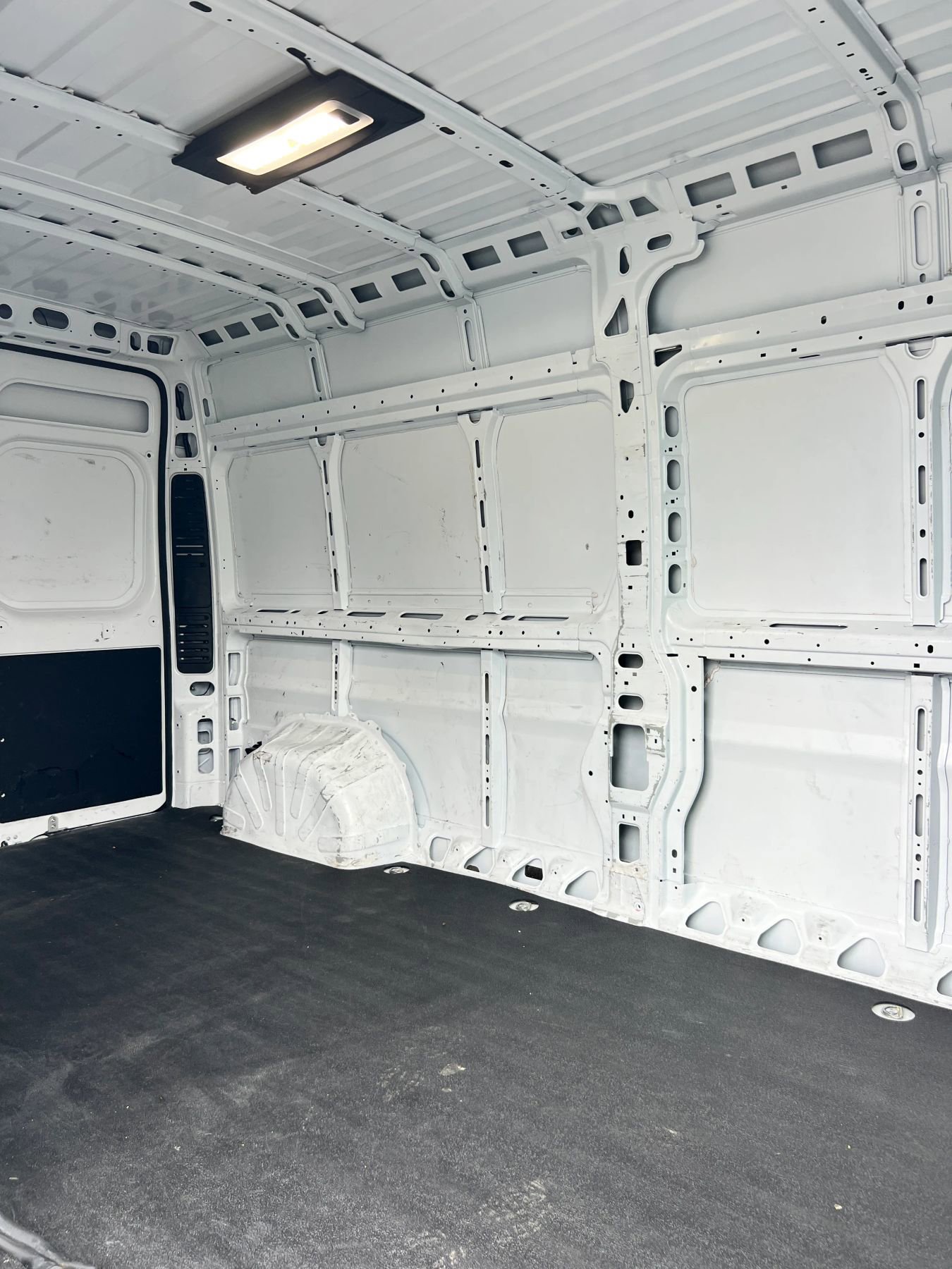 Used 2025 RAM ProMaster 3500 w/ Convenience Group FWD image 19