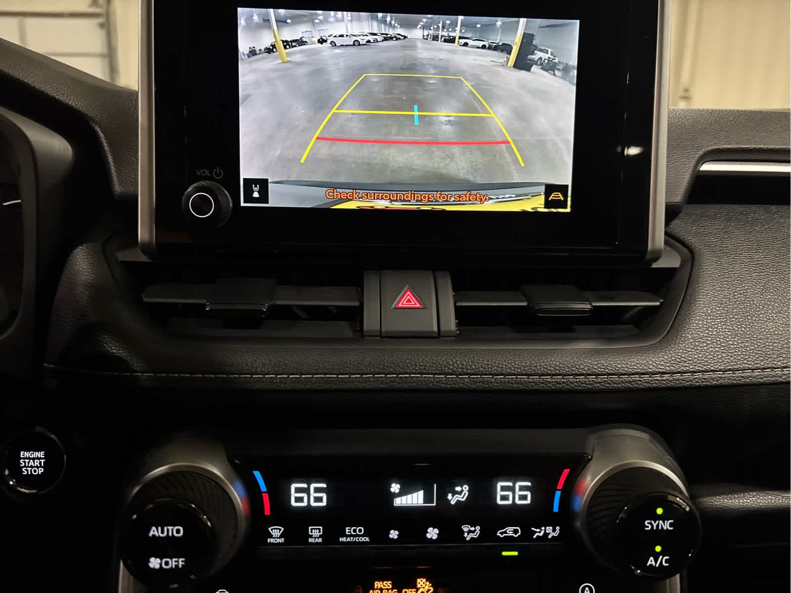 Used 2025 Toyota RAV4 XLE AWD/4WD image 10