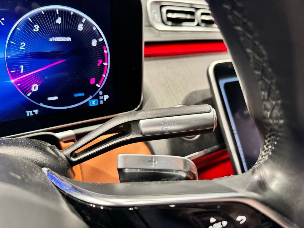 Used 2022 Mercedes-Benz S 500 4MATIC w/ AMG Line Package image 19