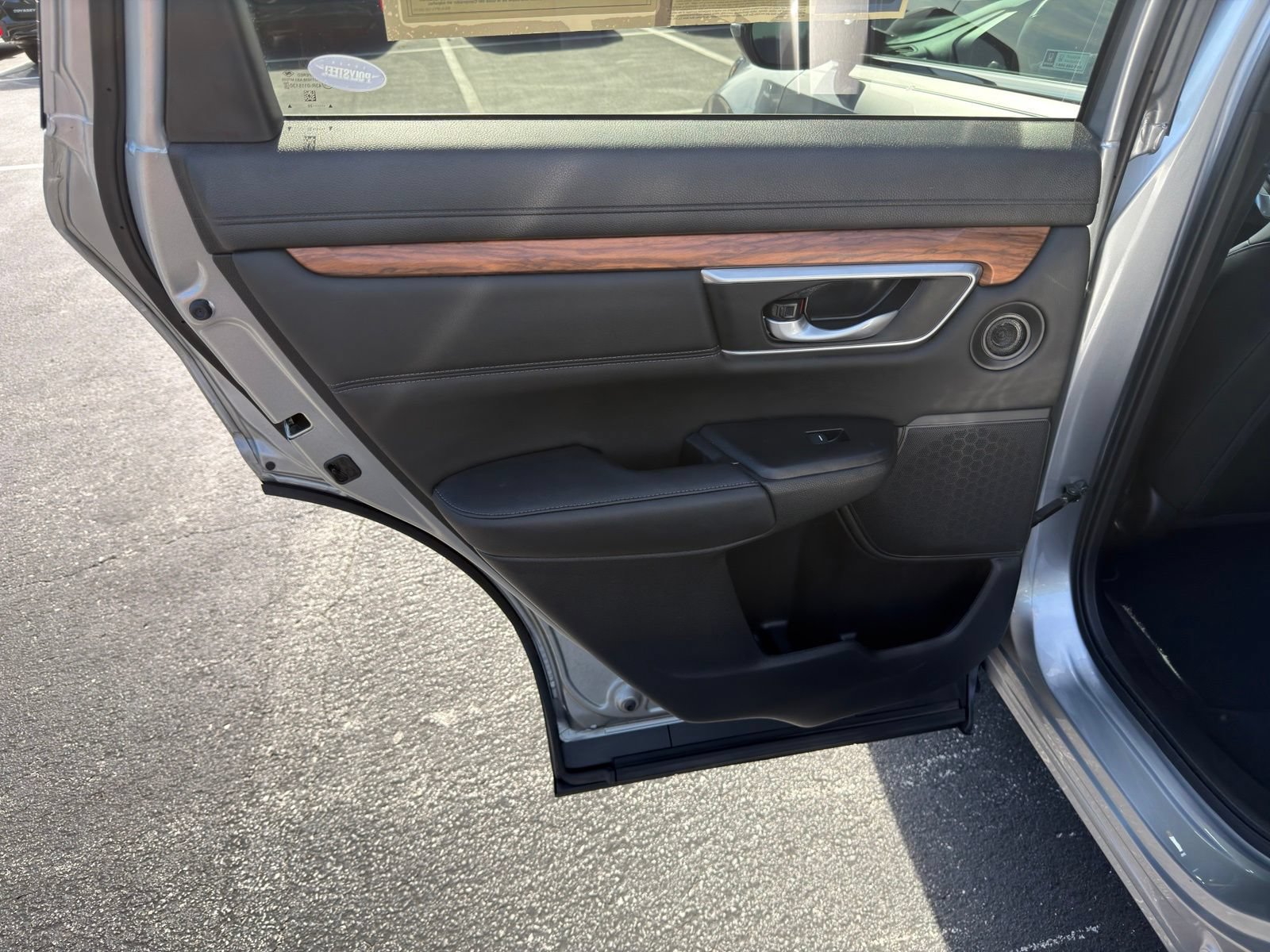 Used 2020 Honda CR-V Touring image 29
