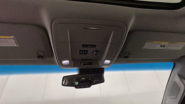 Used 2017 Chevrolet Suburban Premier AWD/4WD image 25