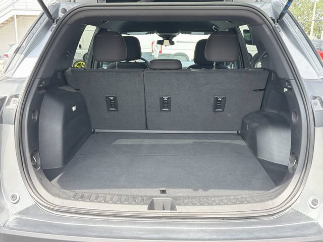 Used 2026 Chevrolet Equinox LT FWD image 12