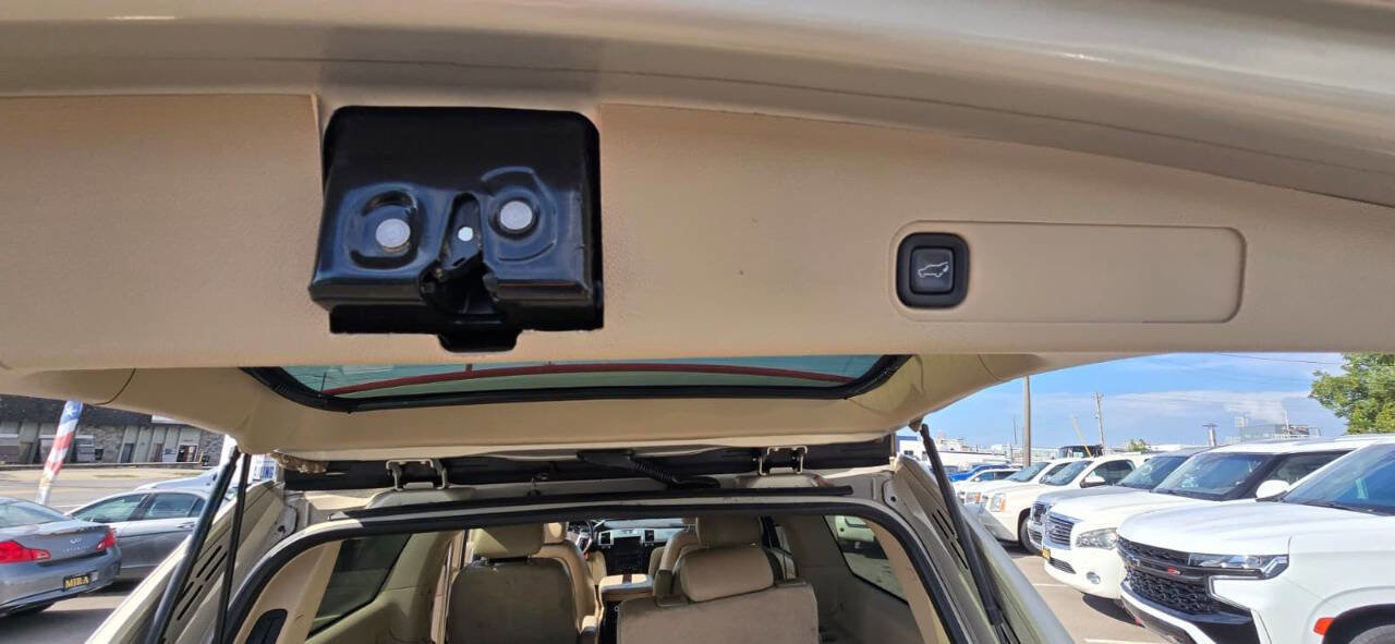 Used 2009 Cadillac Escalade ESV AWD image 26