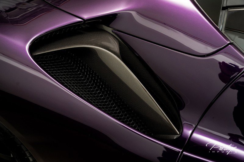 Used 2025 Ferrari SF90 Spider image 3