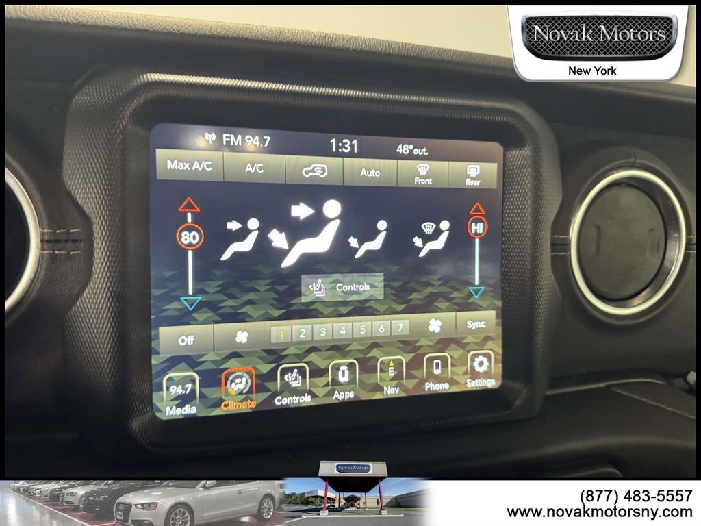 Used 2020 Jeep Wrangler Unlimited Sahara image 19