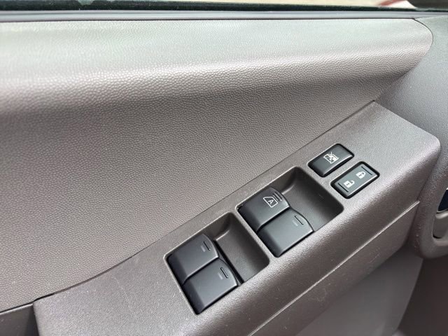 Used 2011 Nissan Xterra S AWD/4WD image 25