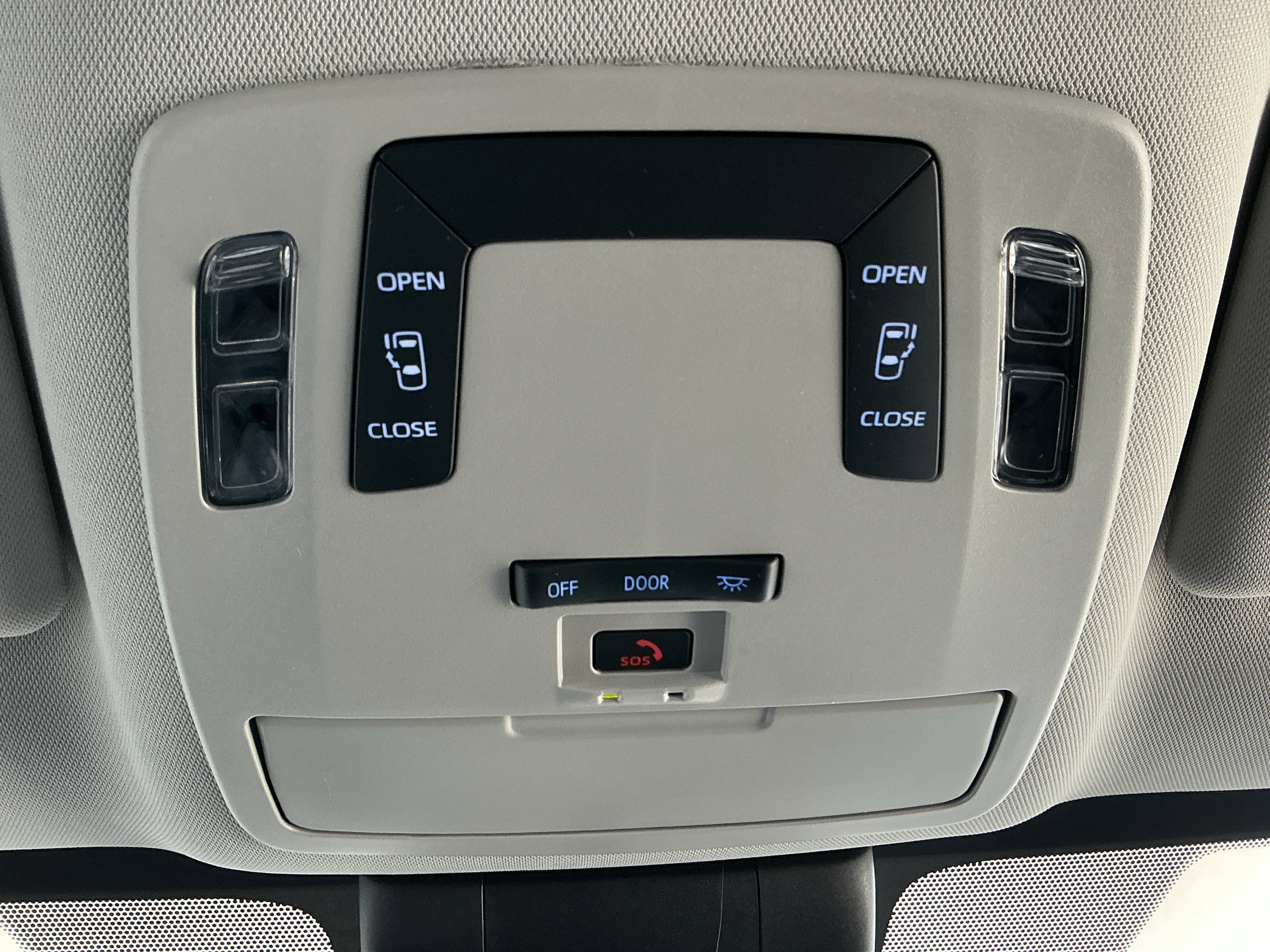 Used 2022 Toyota Sienna LE image 17