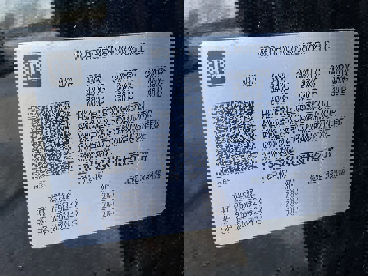 Certified 2024 Cadillac Escalade Sport Platinum w/ LPO, ONYX Package image 41