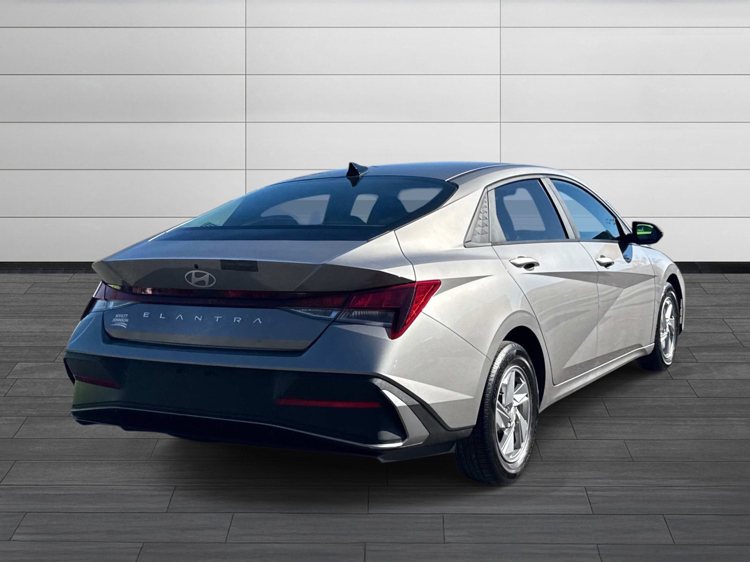 Used 2024 Hyundai Elantra SE FWD image 5