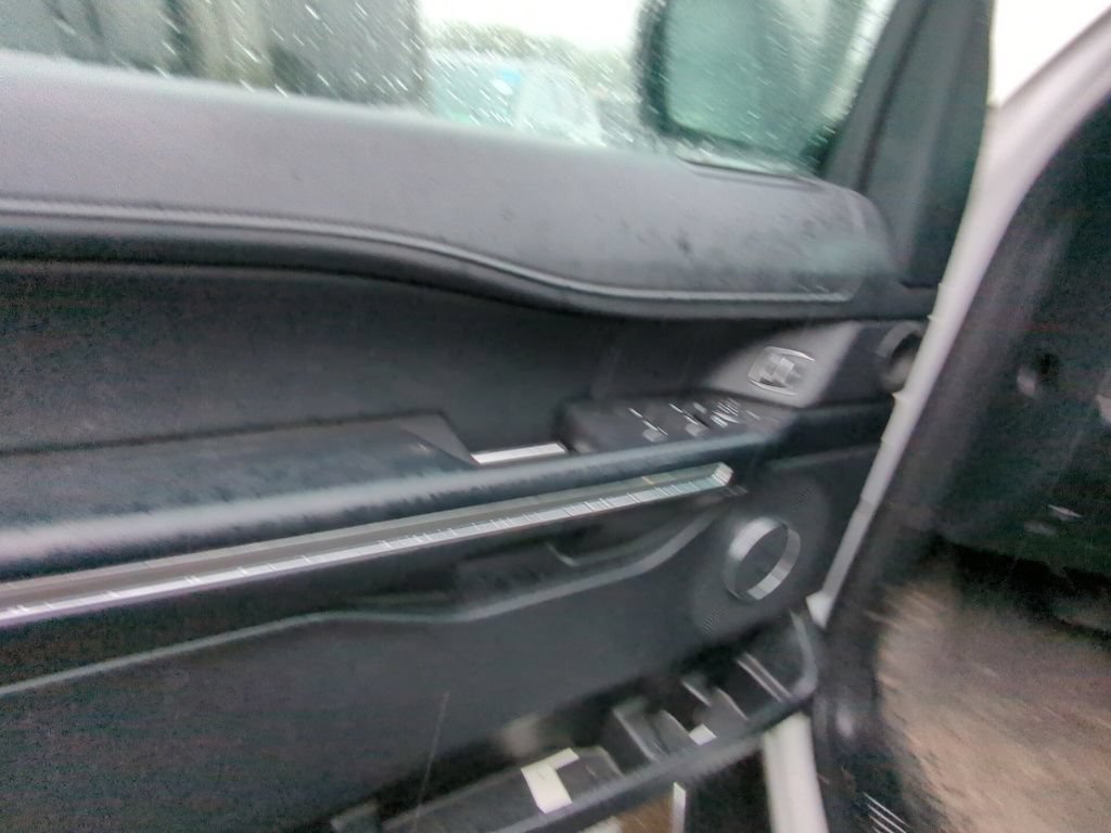 Used 2021 Ford Expedition XLT AWD/4WD image 8