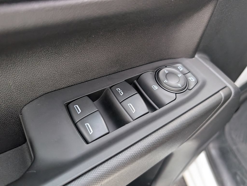 Used 2023 GMC Sierra 1500 Pro w/ Graphite Edition AWD/4WD image 16
