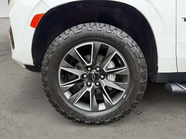 Used 2021 Chevrolet Tahoe Z71 w/ Rear Media and Nav Package AWD/4WD image 14